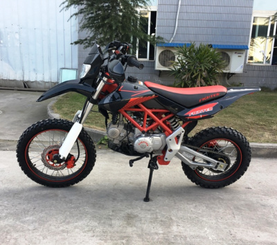 Питбайк Fighter TTR 140